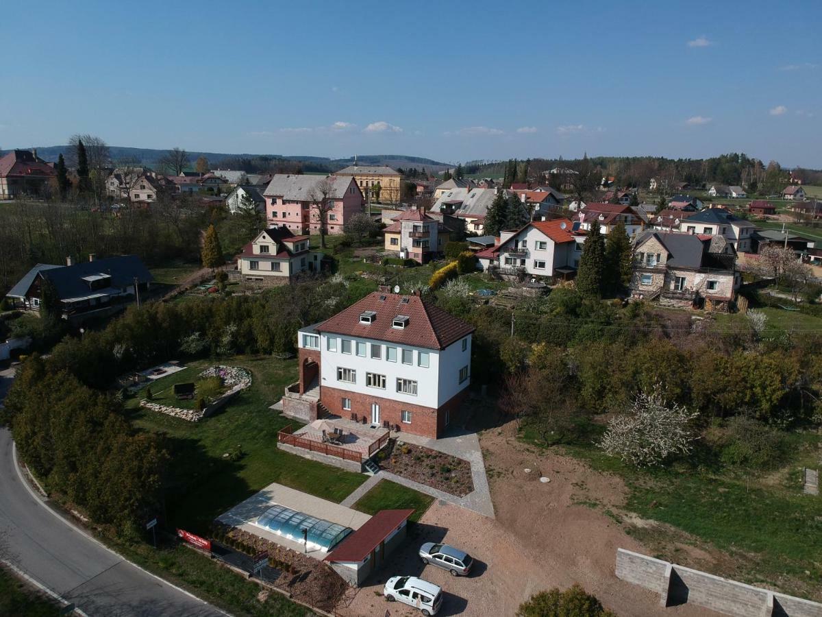 Vila Hořičky Extérieur photo